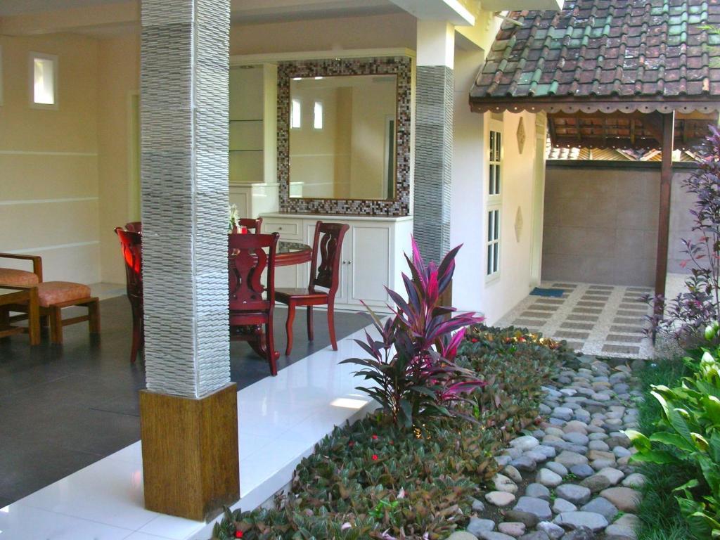 Hotel Minak Jinggo Banyuwangi  Exterior foto