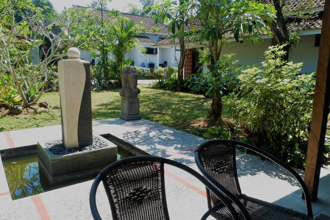 Hotel Minak Jinggo Banyuwangi  Exterior foto